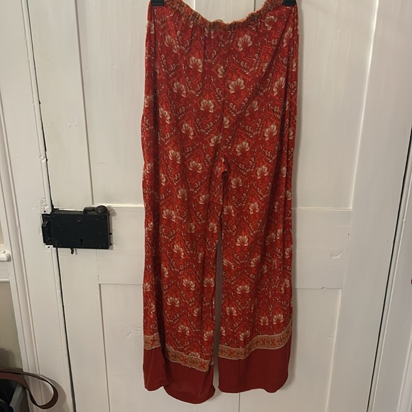 Spell & The Gypsy red/burnt orange patterned pants size XS - Picture 3 of 4